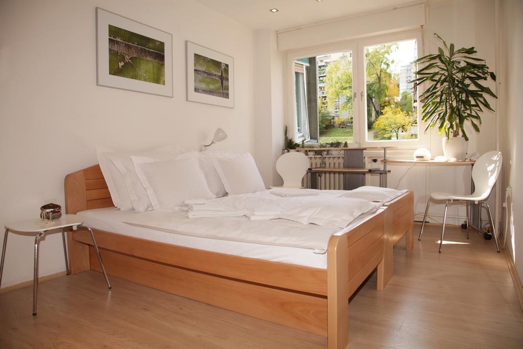 Apartment Spacious Liman Novi Sad Esterno foto