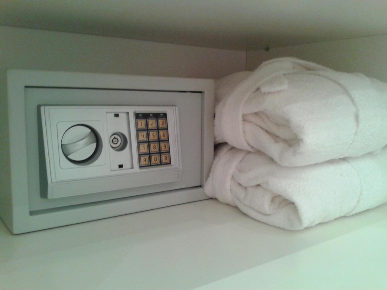 Apartment Spacious Liman Novi Sad Esterno foto